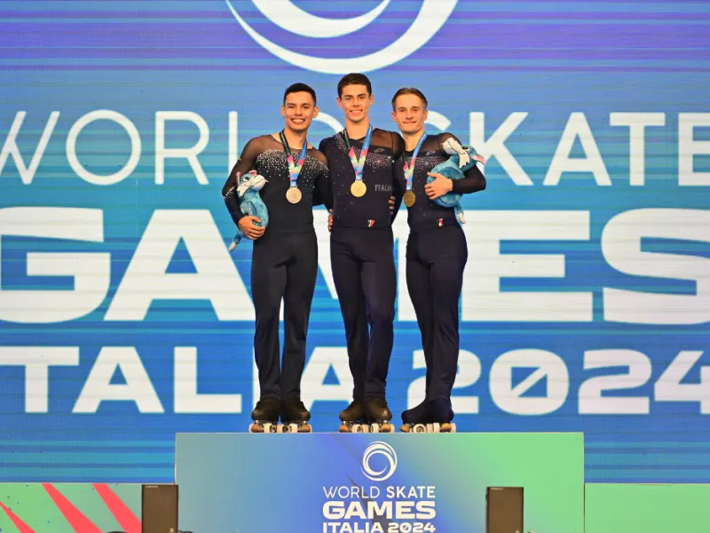 La Universidad Javeriana Cali se enorgullece de destacar a Brayan Carreño Ceballos, estudiante de segundo semestre de la carrera de Medicina quien ha alcanzado notables éxitos en el mundo del patinaje artístico