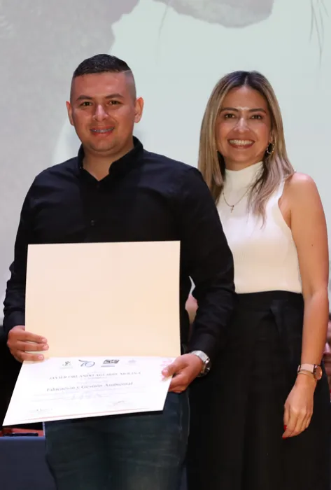 La Javeriana Cali clausura la tercera versión del Diplomado Tesos por el Ambiente con un emotivo reconocimiento a la CVC